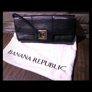 Banana republic black clutch